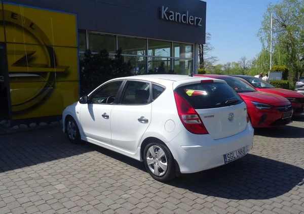 Hyundai I30 cena 20900 przebieg: 187000, rok produkcji 2011 z Przemyśl małe 46
